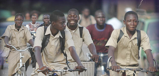 Ecolier à velo - Ouagadougou .